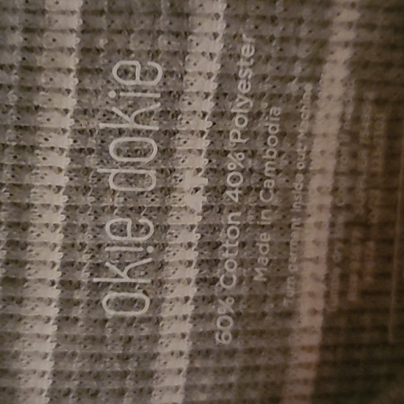 OKIE DOKIE TODDLER GIRLS GRAY STRIPED SET TOP AND MATCHING SHORTS SIZE 4T - Picture 7 of 9